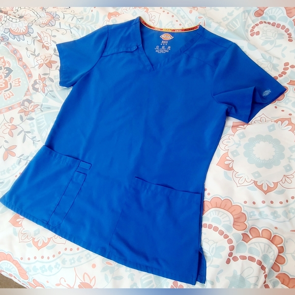 Blue Scrubs - Picture 3 of 8